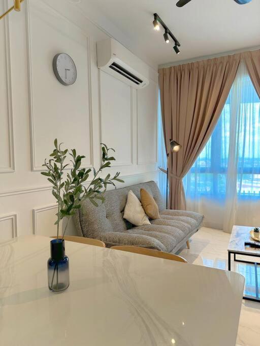Netflix Two Bedroom Troika Kota Bharu Homestay 118 Exterior photo